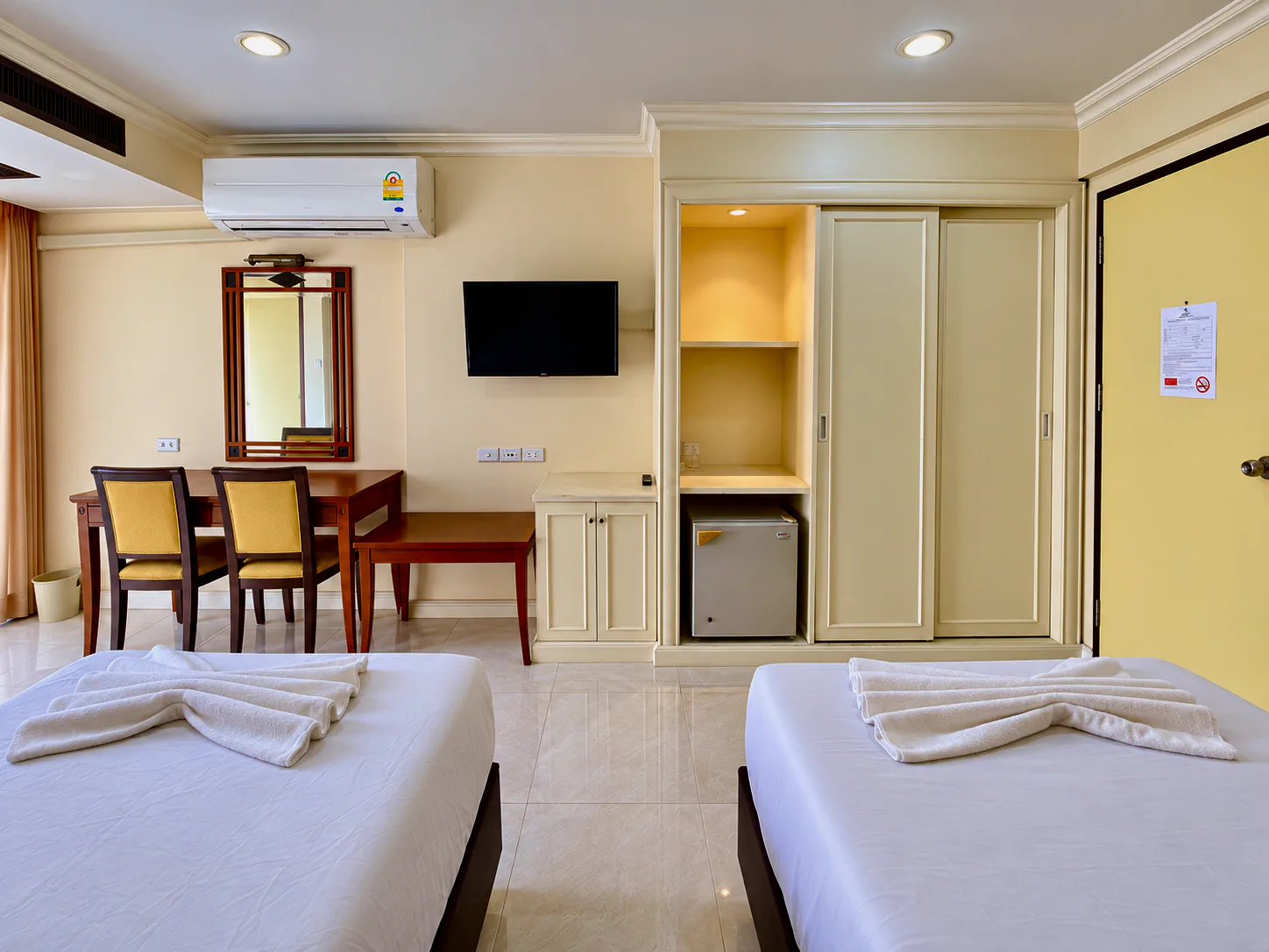 ห้องทวิน โรงแรมจัมโบเทล · มุมที่ 2